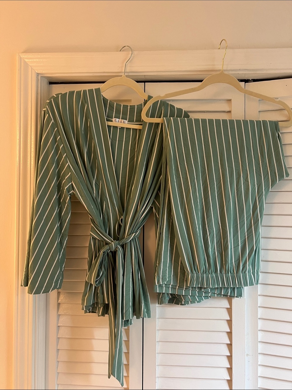 Lake Kimono Pajama Set in Boxwood Vertical Stripe (M)